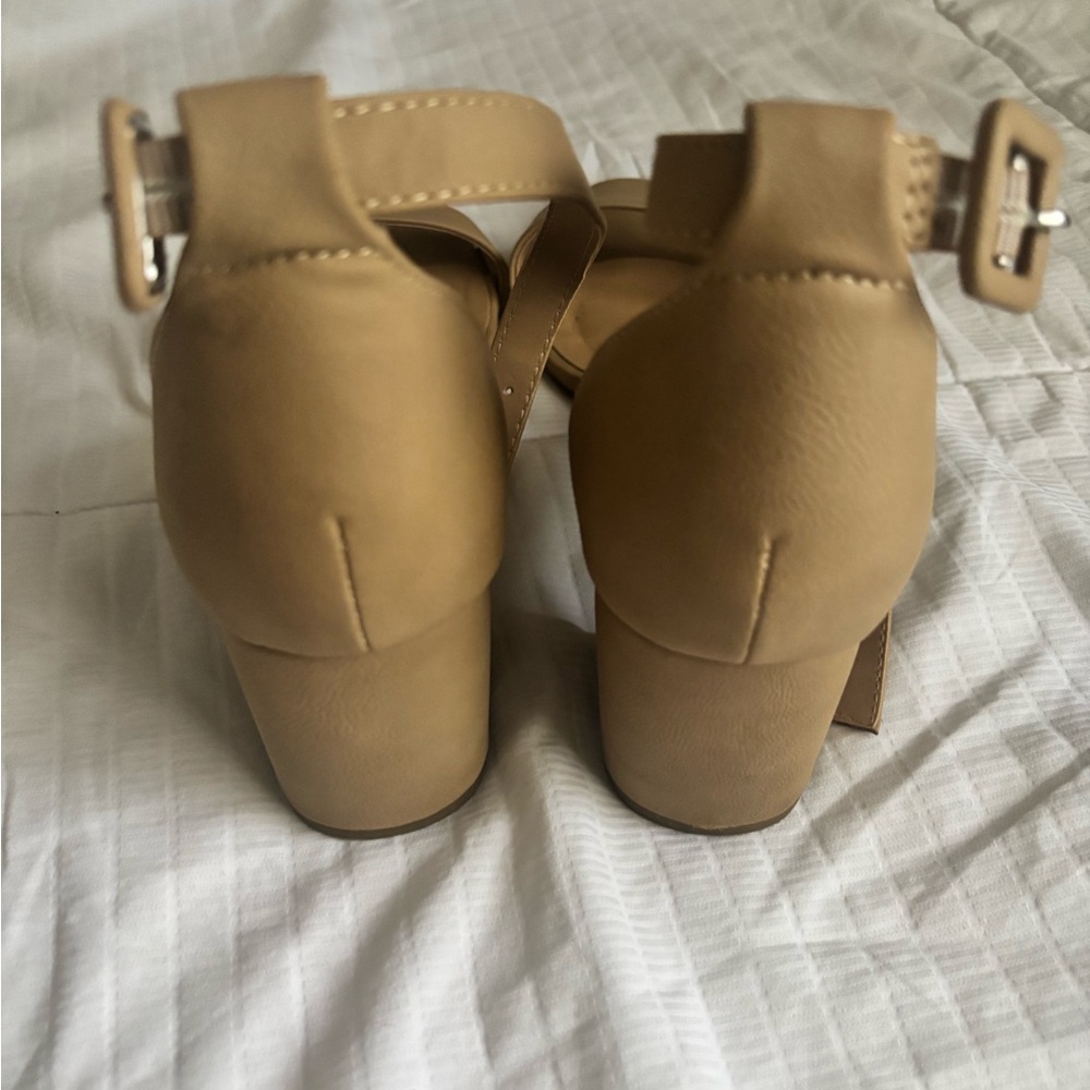 wore them one time, and i don’t have another occasion to wear them too!